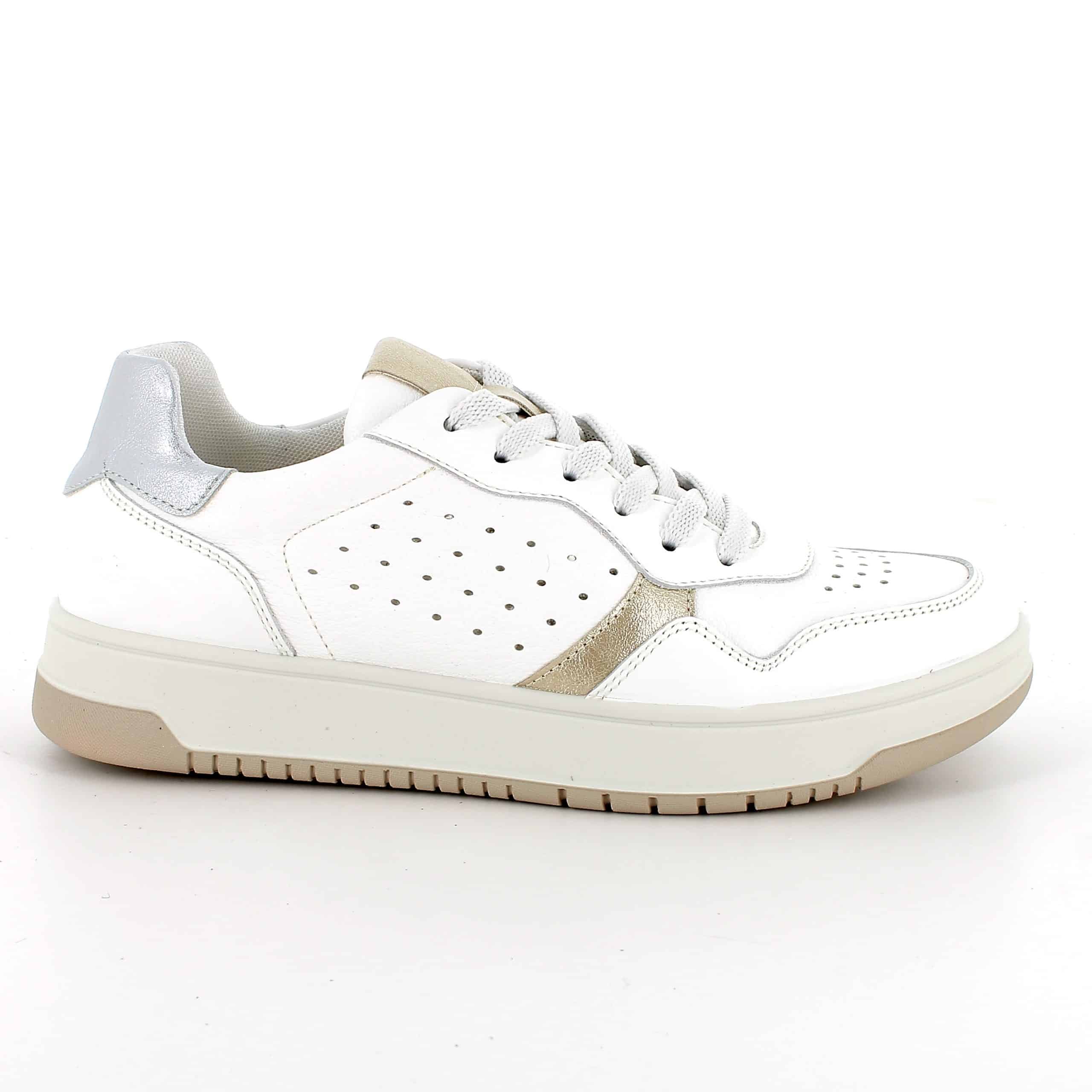 נעלי סניקרס מעור עם חורי אוורור, קלות ונוחות במיוחד, סוליה גמישה ובלימת זעזועים. תוצרת איטליה.