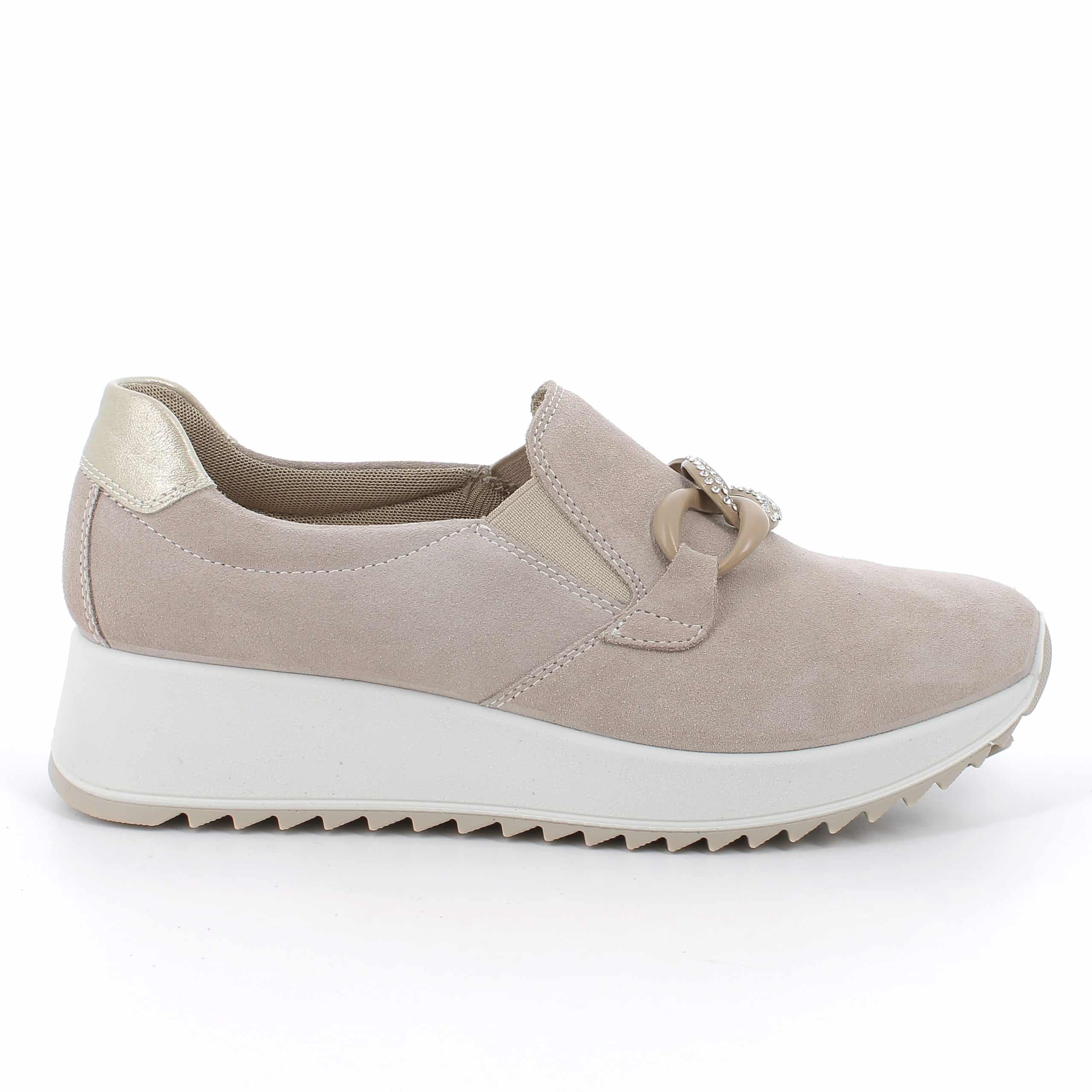 נעלי סליפ-און מעור רך, קלות ונוחות במיוחד, סוליה גמישה עם בלימת זעזועים. תוצרת איטליה.