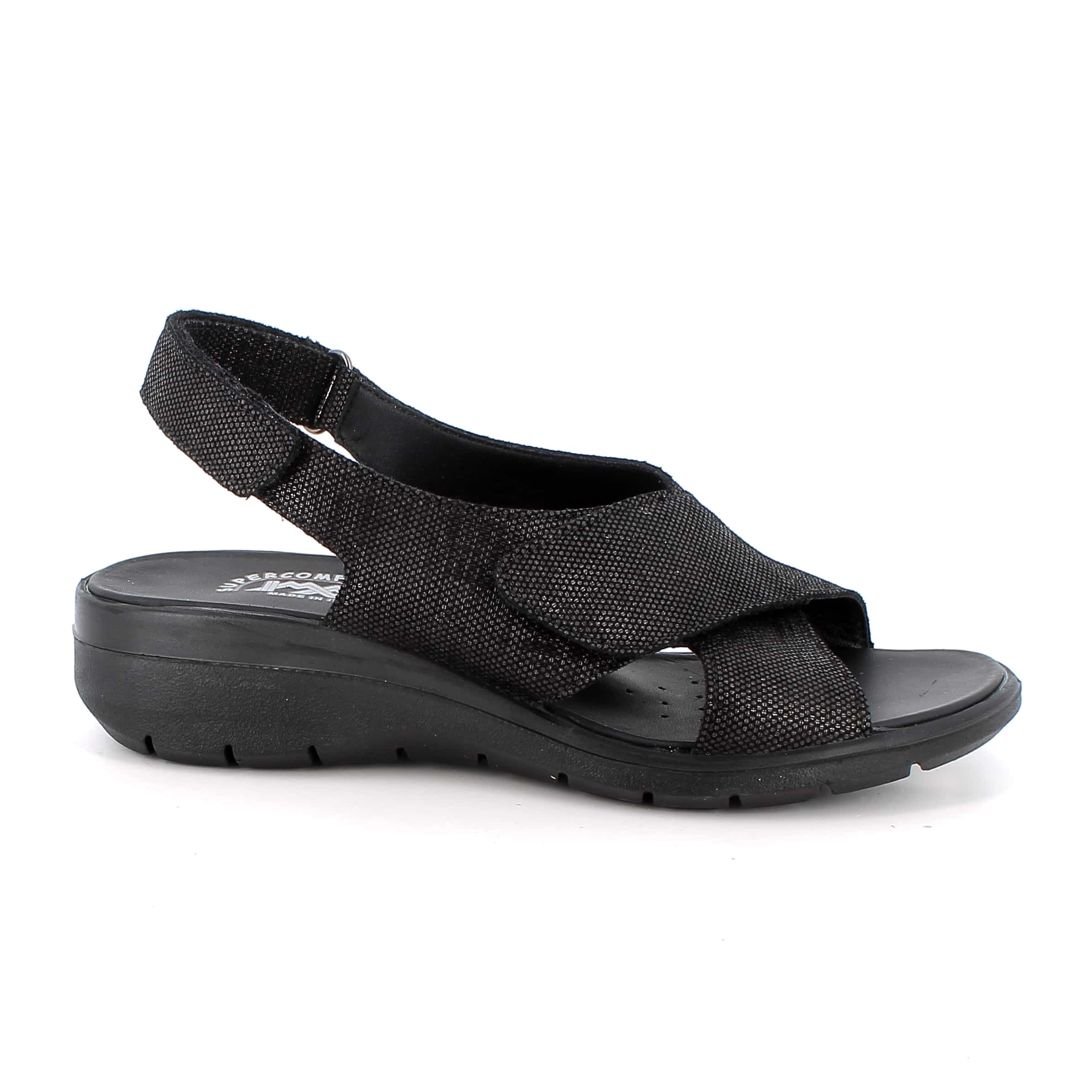 סנדלי נוחות מעור איכותי. דגם קל במיוחד עם מדרך רך, ריפוד פנימי ובלימת זעזועים לנוחות מקסימלית לאורך כל היום. תוצרת איטליה.