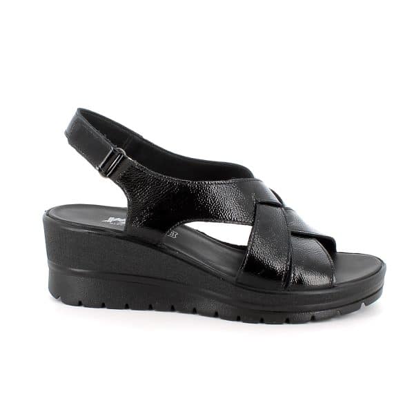 סנדלי עור איכותי. דגם קל במיוחד עם מדרס רך עם ריפוד ובלימת זעזועים לתחושת נוחות מקסימלית לאורך כל היום. תוצרת איטליה