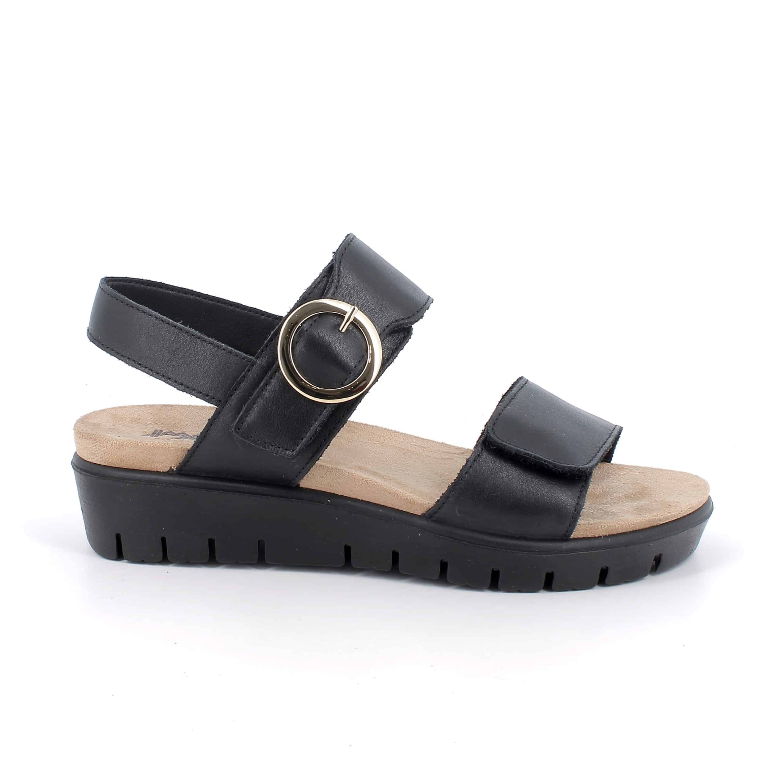 סנדלי עור עם אבזם דקורטיבי. דגם קל עם מדרס רך, סוליה גמישה ובלימת זעזועים לנוחות מקסימלית לאורך כל היום. תוצרת איטליה