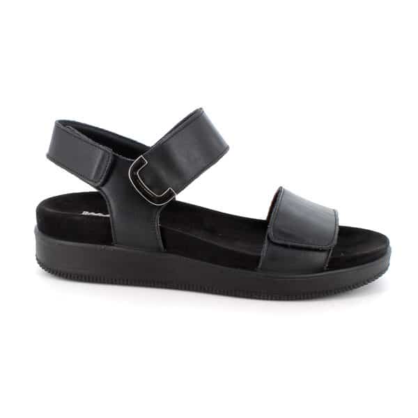 סנדלי עור עם אבזם דקורטיבי. דגם קל עם מדרס רך, סוליה גמישה ובלימת זעזועים לנוחות מקסימלית לאורך כל היום. תוצרת איטליה.