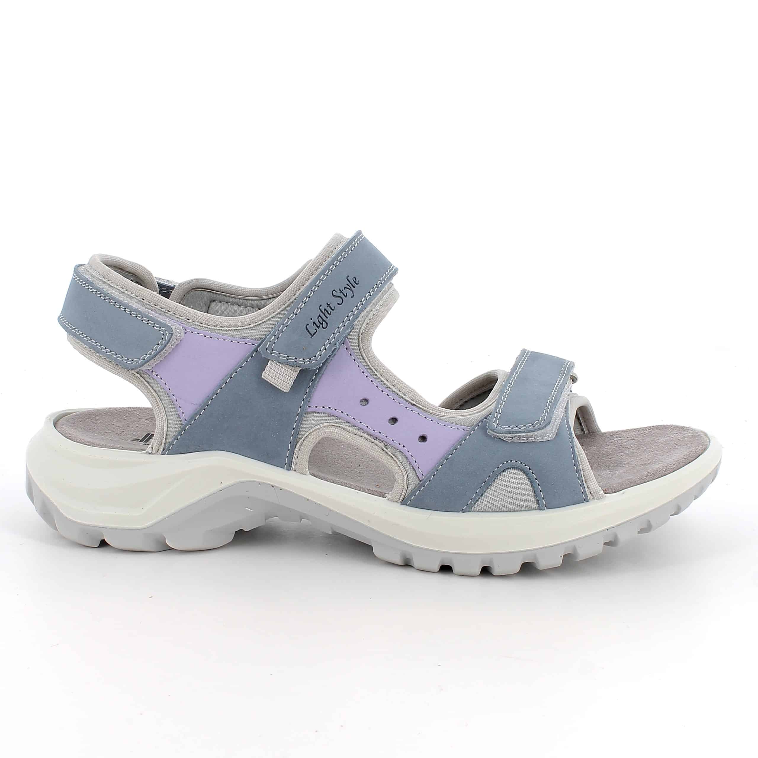 סנדלי Outdoor עם רצועות סקוץ' מתכווננות לנעילה קלה ויציבה. דגם קל עם מדרס רך, סוליה גמישה ובלימת זעזועים לנוחות מקסימלית לאורך כל היום. תוצרת איטליה.