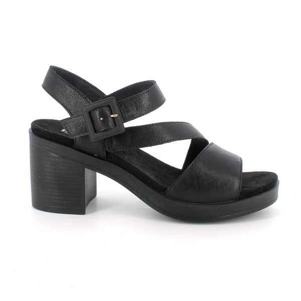 סנדלי עור בעיצוב אלגנטי עם עקב יציב. דגם עם מדרס אנטומי בולם זעזועים, לנוחות מקסימלית לאורך כל היום. תוצרת איטליה.